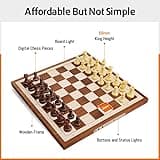 Scacchiera elettronica Chessnut Air, un magnifico set in legno realizzato artigianalmente con regine extra, LED, gioco e app di scacchi elettronici adattivi.